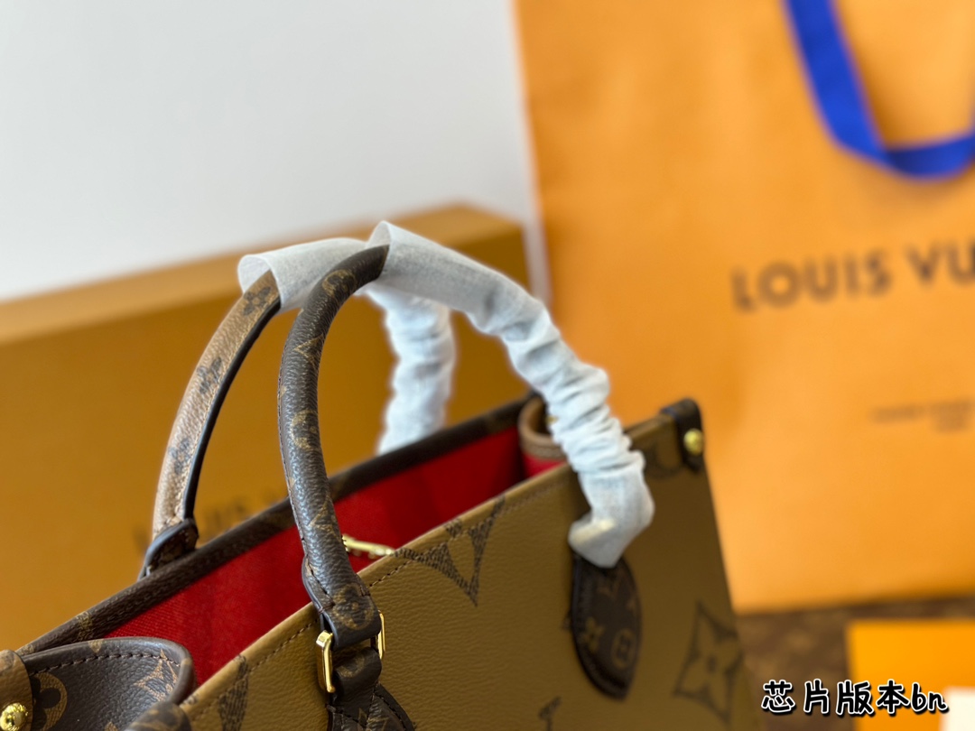 The full set of packaging LV OnTheGo medium bag