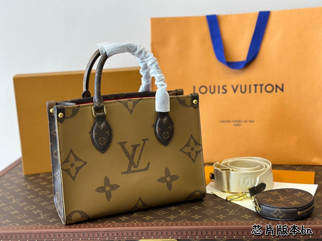 The full set of packaging LV OnTheGo medium bag