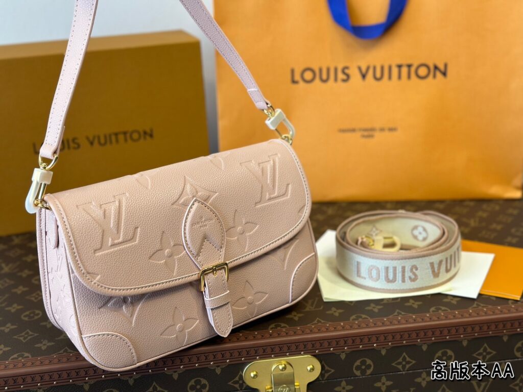 Large LV baguette color chart