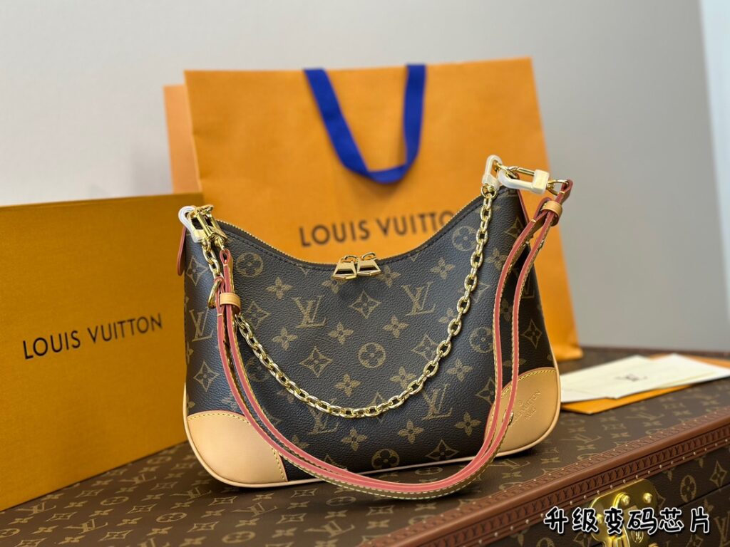 Unlock multiple ways to wear it, extremely practical 29*16