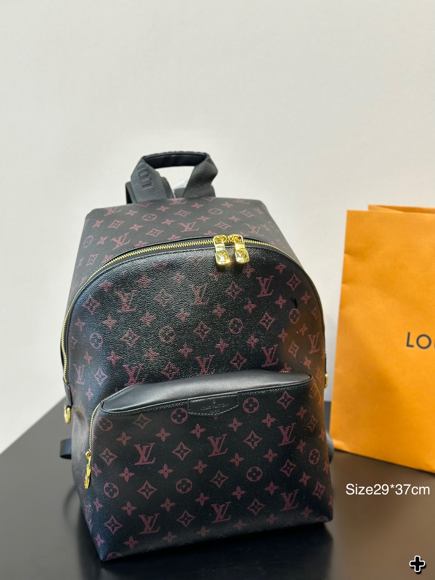 Size: 29×37 cm  L Family Double Shoulder Bag  Ultra-high-definition metal logo